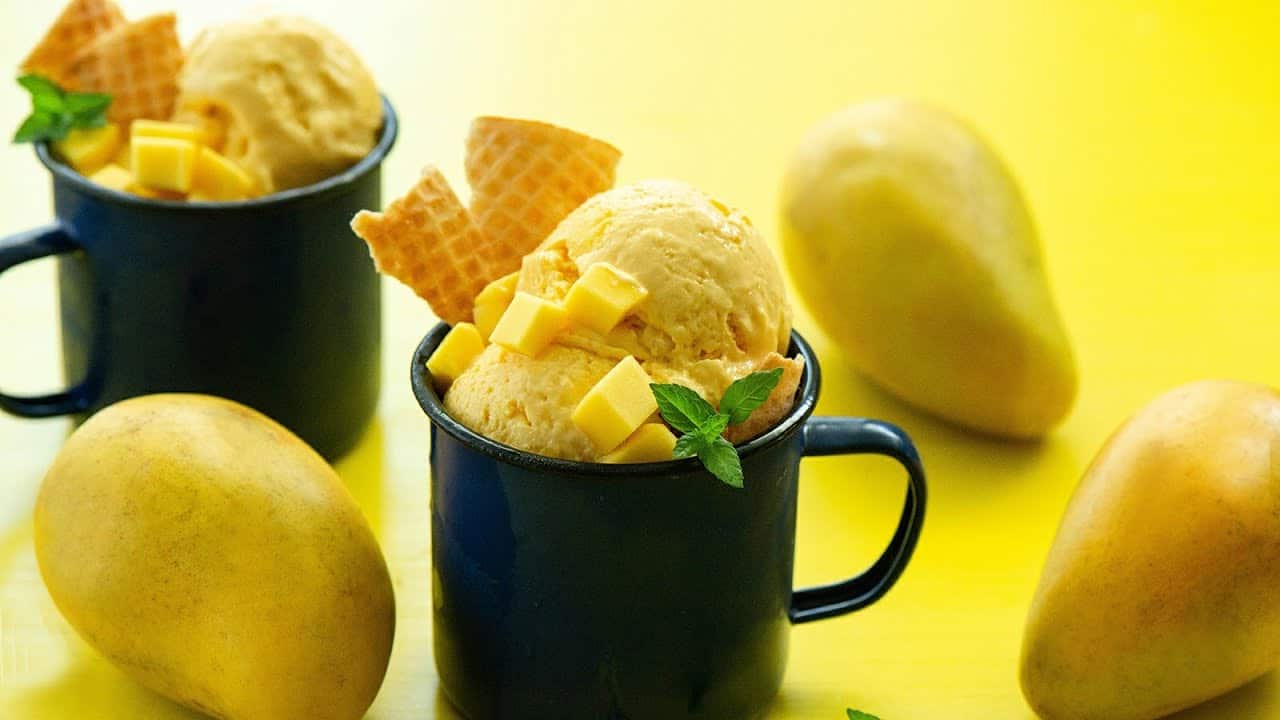 بستنی انبه رژیمی بدون قند اضافی و با شکر طبیعی